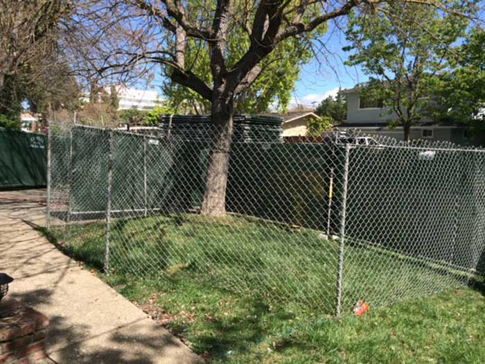 Reasons Why You Should Hire Chain Link Fence Experts